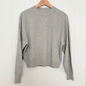 Abercrombie & Fitch Soft A&F crew neck sweater Size Small Color Gray